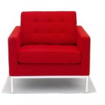 Fauteuil tissu rouge , structure chrome 
TTC 4440€ soldé 3000€